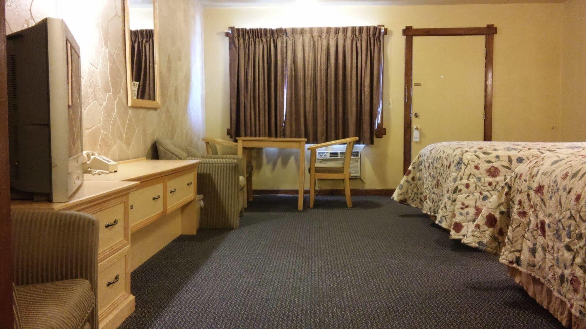 Budget Host Longhorn Motel Byers ภายนอก รูปภาพ