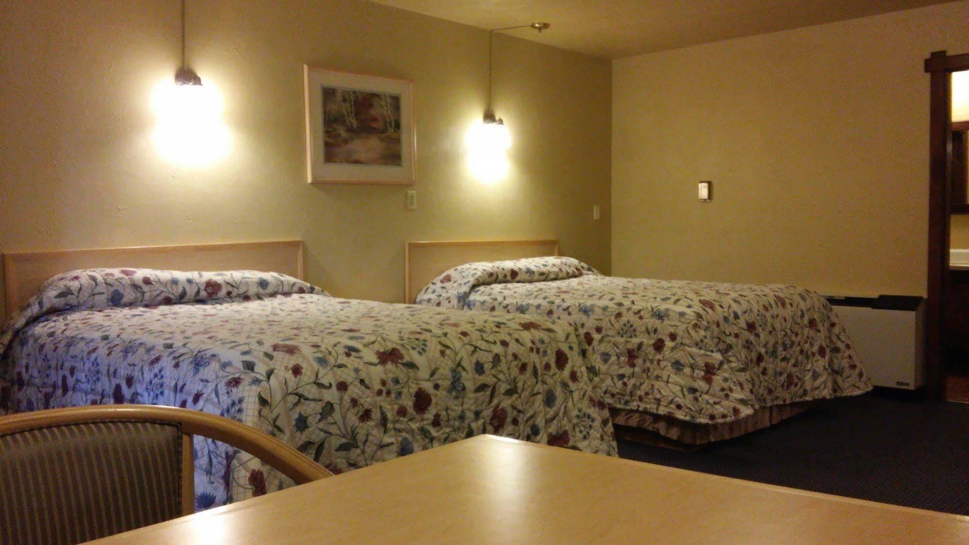 Budget Host Longhorn Motel Byers ภายนอก รูปภาพ